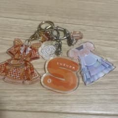【年末値下げ】FRUITS ZIPPER 鎮西寿々歌　アクキーセットのサムネイル
