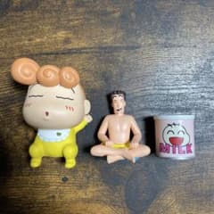 신짱 해바라기 피규어 세트 (이번 달 말 종료)