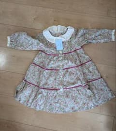 petit main ピーターラビット 花柄ワンピースのサムネイル
