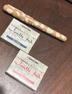 万年筆　レッド、ブルーカートリッジありのサムネイル