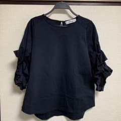 カットソー　フリル入袖のサムネイル