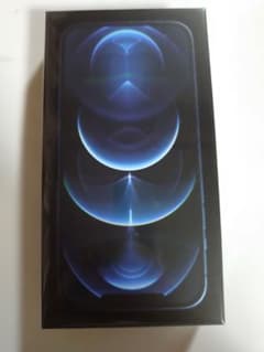 新品未使用 iPhone 12 Pro Max パシフィックブルー 128 GBのサムネイル