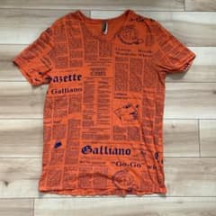 John Galliano ジョンガリアーノ ペーパー柄 Tシャツ 50 - メルカリ