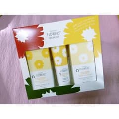 ゆ　様専用ページ　ミネラルフラワーズ　フェイシャルキット　（カモミール）のサムネイル