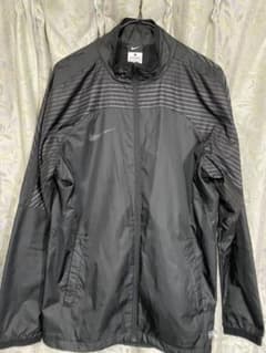 【超美品】ナイキ　ウインドジャケット　ブラックのサムネイル