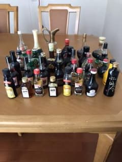 ミニチュアボトルのサムネイル