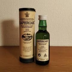 ミニチュア古酒１０本 LAPHROAIG®︎】 10years Old ミニチュアボトル 旧ラベル - メルカリ