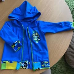 ラッシュガード男の子のサムネイル