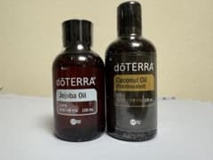 【dōTERRA】ドテラ　エッセンシャルオイルセットとホホバオイル　ほぼ未開封 doTERRA ホホバオイル ココナッツオイル セット - メルカリ