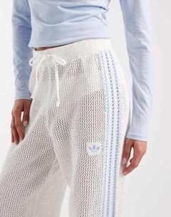 【日本未入荷】Mサイズアディダス ニット クロシェ パンツ ホワイトのサムネイル