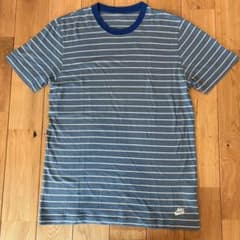 Nike 青白ストライプ Tシャツのサムネイル