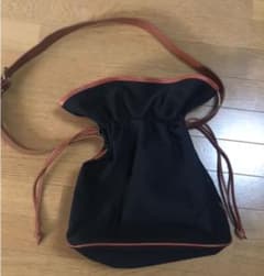 整理整頓マナー様　専用　イルビゾンテ　巾着ショルダー　レザー＆キャンバスのサムネイル