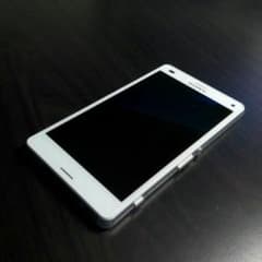 美品 Xperia Z3 Compact SO-02Gのサムネイル