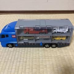 トミカワールド おかたづけコンボイ＆ミニカー14台のサムネイル