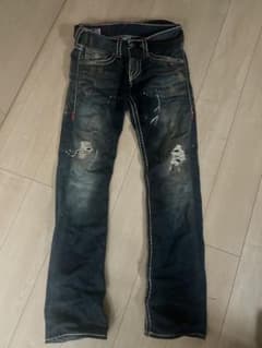 TRUE RELIGION デニムパンツ ダメージ加工29 - メルカリ