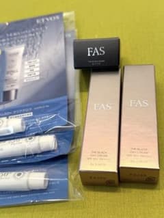 最終価格❣️FAS THE BLACK DAY CREAM 日焼け止め セットのサムネイル