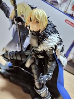 ファイアーエムブレム風花雪月　ディミトリ　スケールフィギュア　箱あり ファイアーエムブレム風花雪月 ディミトリ スケールフィギュア 箱あり