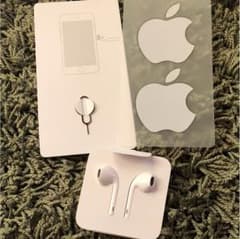 iPhone イヤホン 純正 その他付属品付のサムネイル