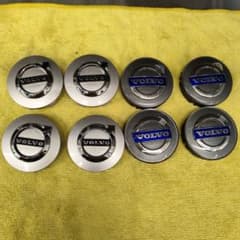 VOLVO ホイールキャップ 8個セットのサムネイル
