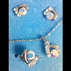 ✨アクセサリー3点セット✨のサムネイル