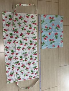 キャスキッドソン　エプロンとテーブル飾りのサムネイル