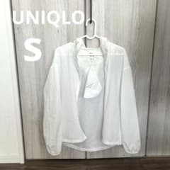 UNIQLO ポケッタブルUVパーカ　S ホワイトのサムネイル