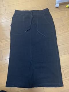 タイトスカート　GU 黒のサムネイル