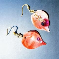 薔薇の女王～イヤーアクセサリー～のサムネイル