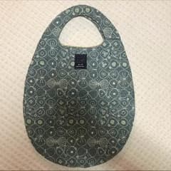 美品✨  ミナペルホネン エッグバッグのサムネイル