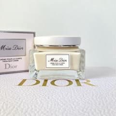 お値下げ中！【新品・未使用】DIOR ボディクリーム　150mlのサムネイル