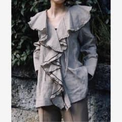 美品 uhr ウーア RUFFLE SHIRT フリルブラウス リネン - メルカリ