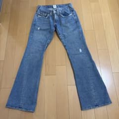 TRUE RELIGION ブーツカットデニムのサムネイル
