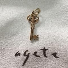 agete アガット k10 キーチャーム 鍵 - メルカリ
