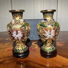 中国美術 七宝焼 花瓶 一対 台座付 唐物 花紋様 壺 - メルカリ