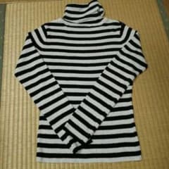 ハイネックニットのサムネイル