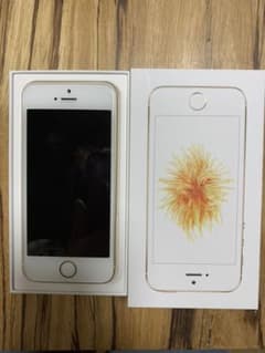 iPhone SE Gold 128 GB SIMフリーのサムネイル