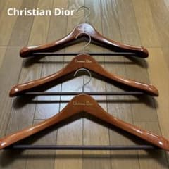 DIOR 木製ハンガー2本セット！ 希少品】Christian Dior 木製 ハンガー - メルカリ