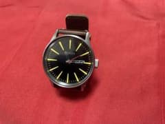 Nixon 革　腕時計のサムネイル