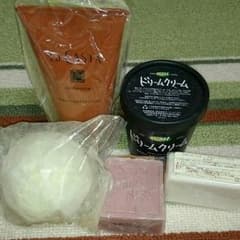 LUSH ロクシタン等 詰め合わせ⭐のサムネイル