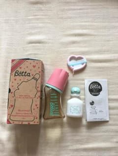 ベッタ 哺乳瓶【新品】のサムネイル