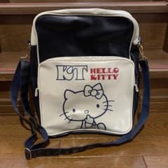 値下げ❗️ハローキティ　ショルダーバックのサムネイル