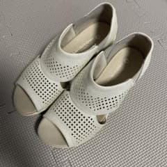 【美品】アシックス タビビヨリ サンダル ウエッジソール S EEEのサムネイル