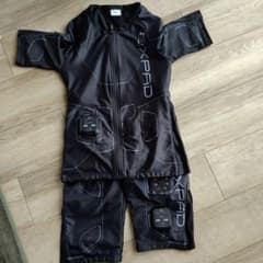 SIXPAD Powersuit トレーニングギア 上下セット - メルカリ