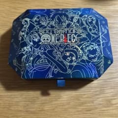 シュウウエムラ クリスマスコフレ ワンピース コラボ アイパレット