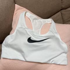NIKE ナイキ スポーツブラのサムネイル