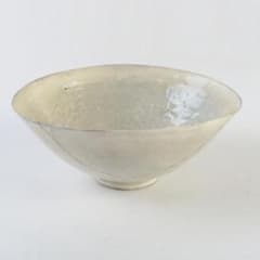 定窯白磁陽刻花文　鉢　碗　金継ぎ直し 中国 定窯 白磁 陽刻花文 鉢 碗 金継ぎ直し V A88 - メルカリ