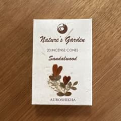 AUROSHIKHA Nature's Garden サンダルウッド お香コーンのサムネイル