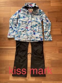 スキーウェア　kissmarkのサムネイル