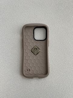 iFace iPhone用ケース ベージュ iPhone13pro用のサムネイル