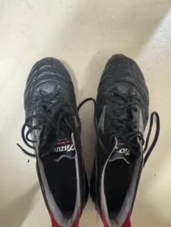 mizuno サッカーシューズ ブラック/レッドのサムネイル